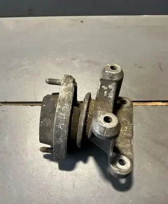 Audi A4 S4 B6 8E 8H Gearbox mount 8E0399115F