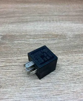Audi 80 90 S2 B4 Other relay 191955531 72VW006