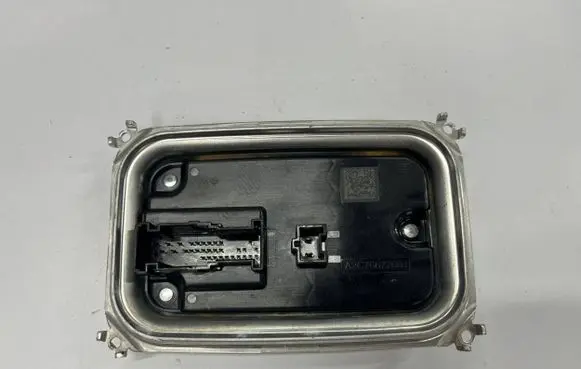 Mercedes-Benz GLE W167 Headlight ballast module Xenon A2139002734 2902694329E 2070400