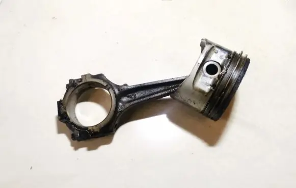 Ford Galaxy Piston with connecting rod