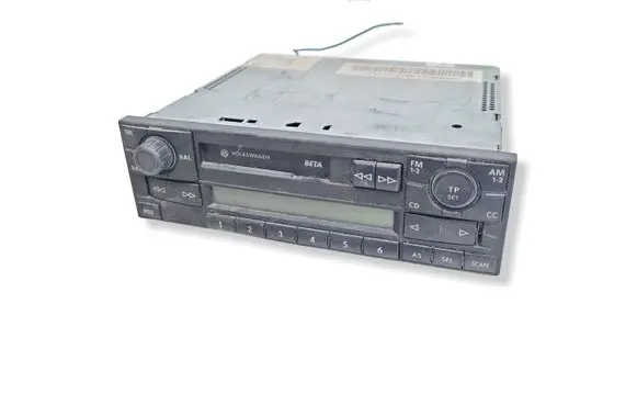 Volkswagen PASSAT B5 Radio/CD/DVD/GPS head unit 1J0035152B