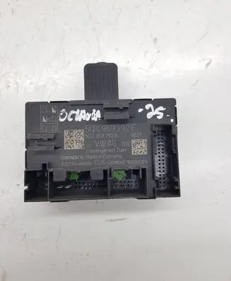 Skoda Octavia Mk3 (5E) Door control unit/module 5Q4959392B 5Q4959392E