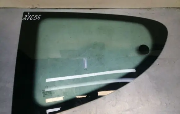 Peugeot 207 Rear side window E143R001583