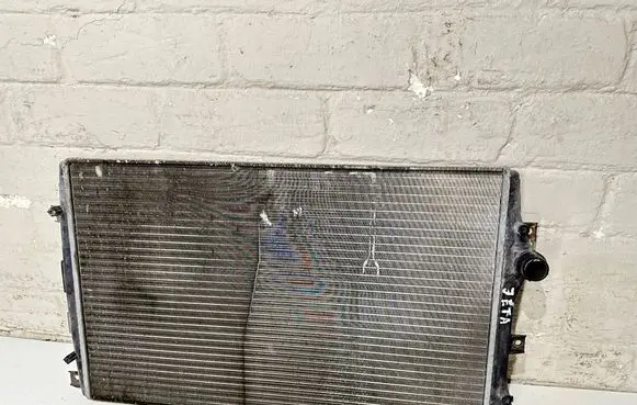 Volkswagen Jetta V Coolant radiator 1K0121253AB 878224J