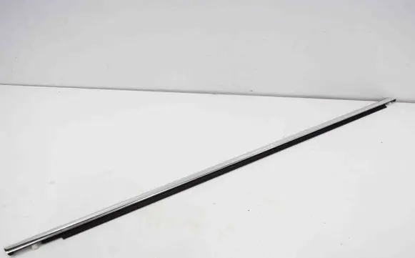 Volvo S90, V90 Door glass trim 31848055