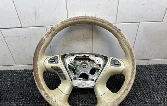 Infiniti QX60 L50 Steering wheel