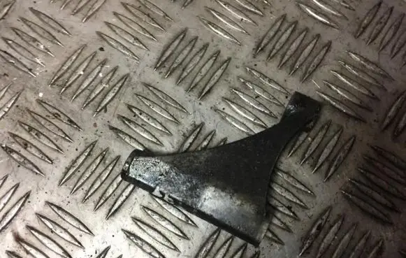 Citroen Xsara Engine mounting bracket