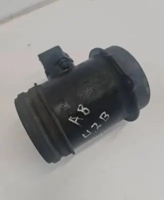Audi A8 S8 D2 4D Mass air flow meter 077133471J 0280218069