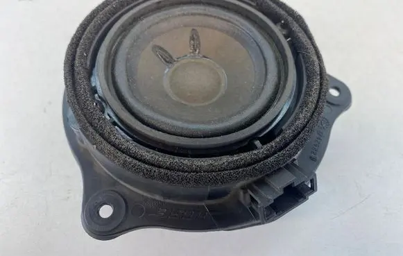 Audi A6 S6 C6 4F Front door speaker 4F0035411E