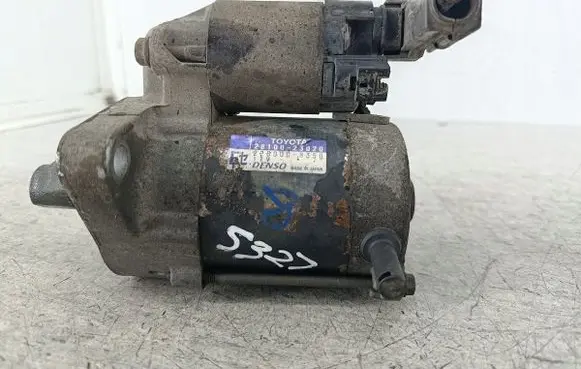 Toyota Yaris Starter motor 