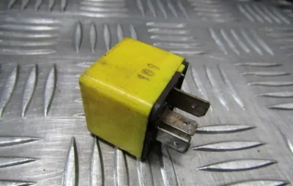 Fiat Bravo - Brava Other relay 82461739