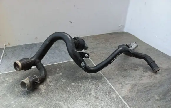 Audi A6 S6 C6 4F Engine coolant pipe/hose 059121065