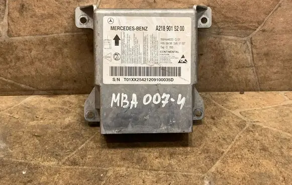 Mercedes-Benz CLS C218 X218 Airbag control unit/module A2189015200