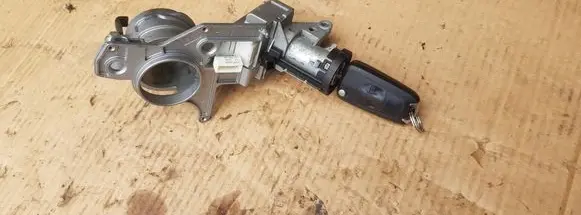 Opel Astra H Ignition lock 2421430 281726