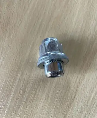 Toyota Prius+ (ZVW40) Nuts/bolts 