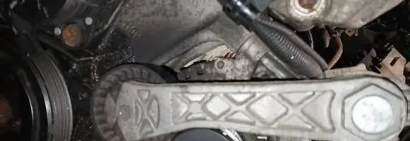 Mini One - Cooper Coupe R56 Generator/alternator belt tensioner 