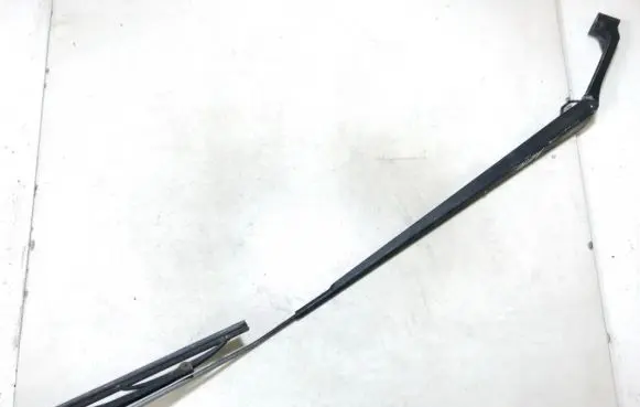 Mitsubishi Colt Front wiper blade arm