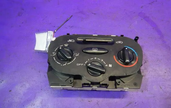 Peugeot 206 Interior fan control switch 