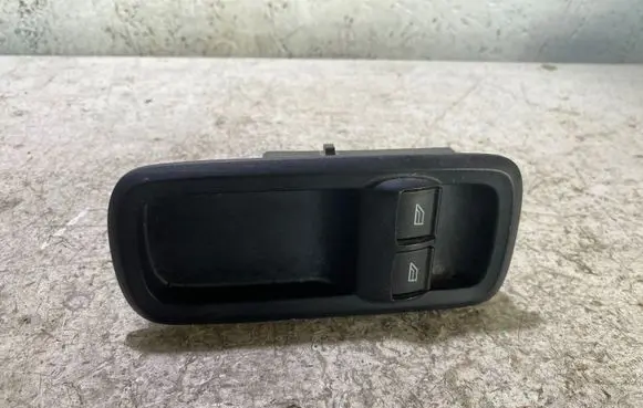 Ford Fiesta Electric window control switch 8A6T14A132EC 10008944 12032005