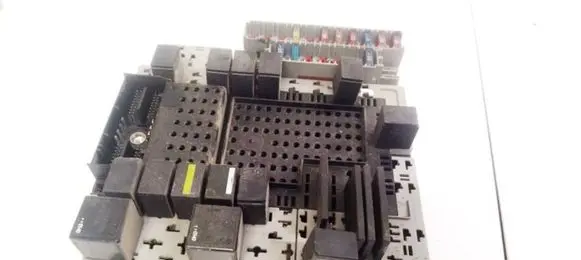 Volvo S60 Fuse box set 8645729 8676286