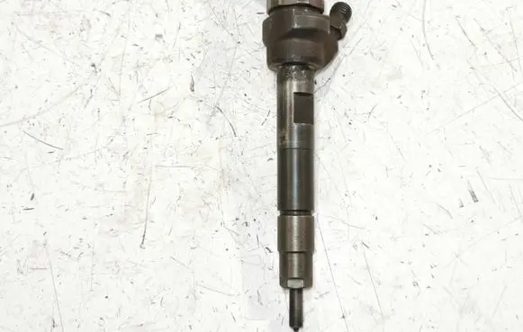 Mini One - Cooper Coupe R56 Fuel injector 779844605 7798446 0445110289
