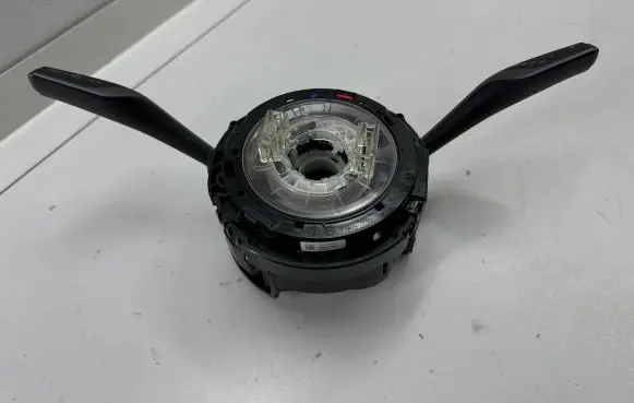 Tesla Model Y Wiper turn signal indicator stalk/switch 109766200P 1014811620 101474790010