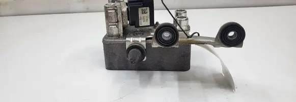 Mercedes-Benz EQE v295 Engine oil radiator A2978305800 367072259 22208183