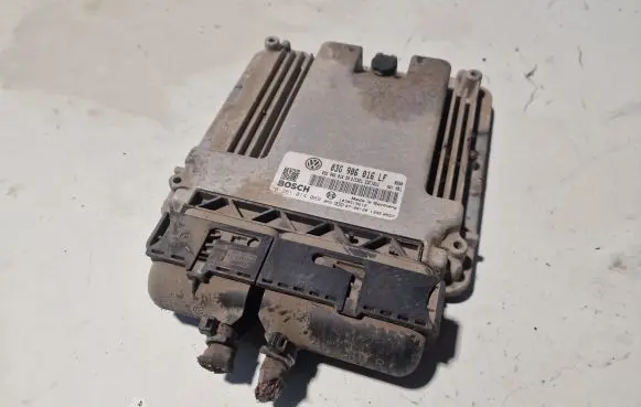 Volkswagen Caddy Engine control unit/module 03G906016LF