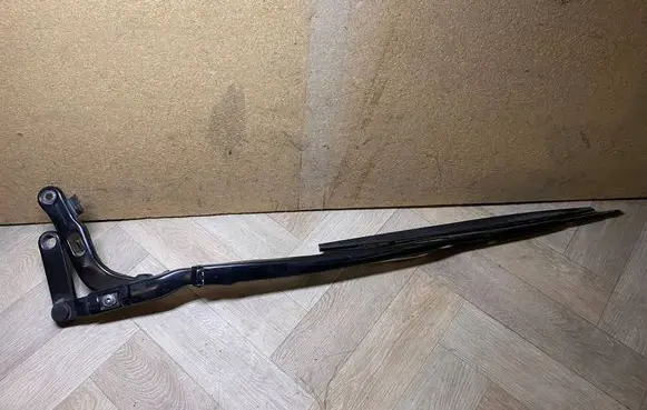 BMW 7 E65 E66 Front wiper blade arm 7113206 61617113206 7063375