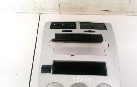 Dodge Caliber Dash center air vent grill OYD501Z2AE