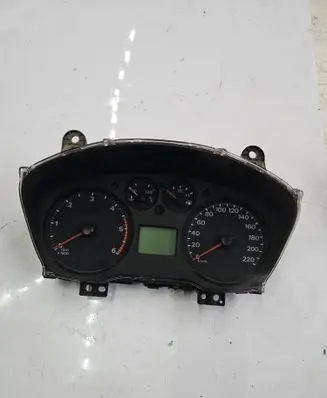 Speedometer (instrument cluster)