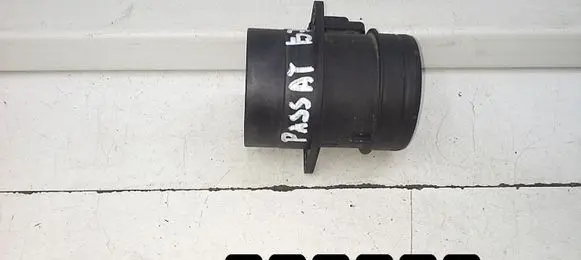 Volkswagen PASSAT B7 Mass air flow meter 0281002956