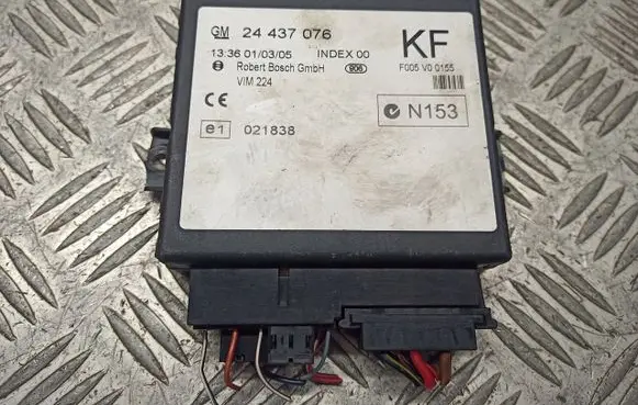 Opel Astra G Central body control module 24437076