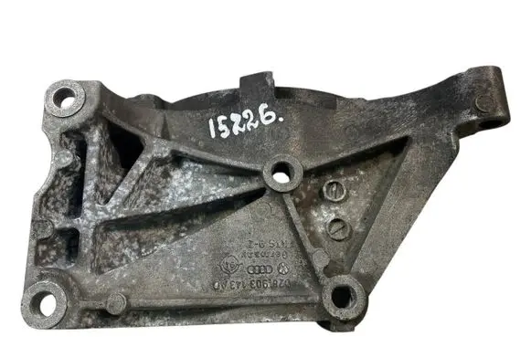 Volkswagen Transporter - Caravelle T4 Generator/alternator bracket 028903143AD