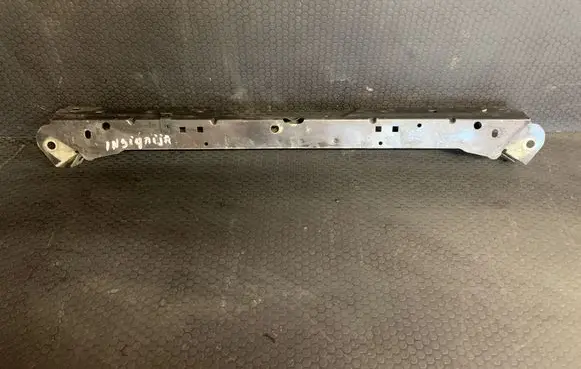 Radiator support slam panel bracket