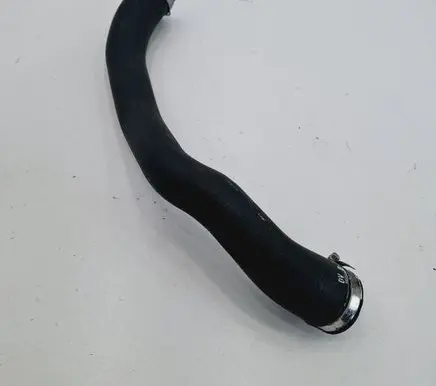 Peugeot 5008 II Intercooler hose/pipe 9820100680