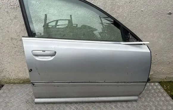 Audi A8 S8 D3 4E Front door