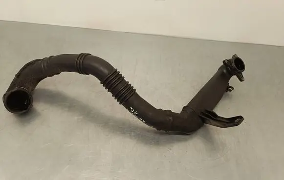 Opel Zafira C Intercooler hose/pipe 13265282 315616912