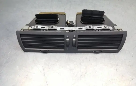 BMW 7 E65 E66 Dash center air vent grill 8223599 14121810 6911203