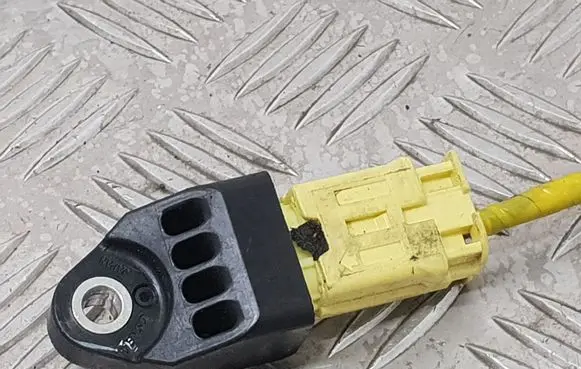 Subaru Legacy Airbag deployment crash/impact sensor 98237AG000