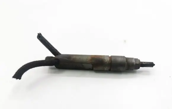 Seat Toledo II (1M) Fuel injector 028130201T KBEL58P144