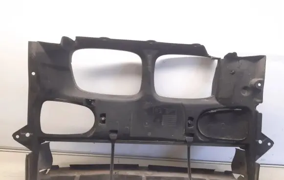 BMW 5 E39 Intercooler air guide/duct channel 51718159959