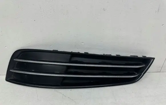 Audi A8 S8 D4 4H Front bumper lower grill 4H0807679K 4H0807679L 4H0807679