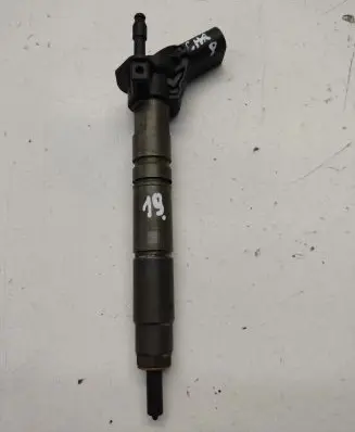 Chrysler 300 - 300C Fuel injector A6420700587 060608 0445115027
