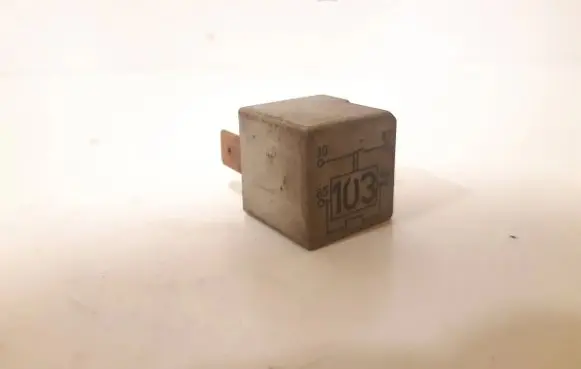 Volkswagen Golf IV Other relay 357911253 14030000