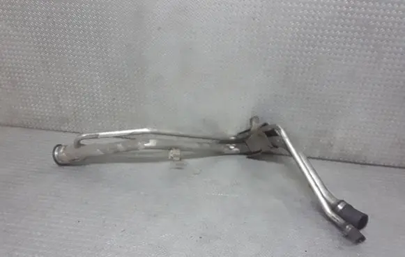 Volvo S40 Fuel tank filler neck pipe 
