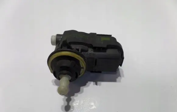 Renault Clio III Headlight level adjustment motor 89056887