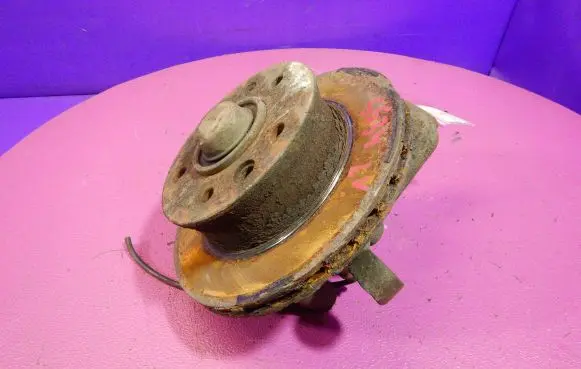 Mercedes-Benz Sprinter W901 W902 W903 W904 Front wheel hub spindle knuckle
