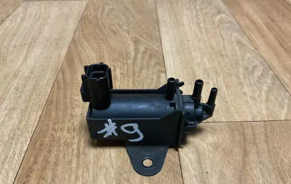 Ford Focus Turbo solenoid valve 