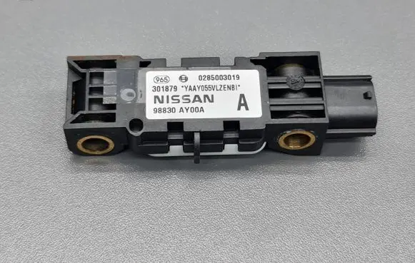 Nissan Note (E11) Airbag deployment crash/impact sensor 0285003019 98830AY00A